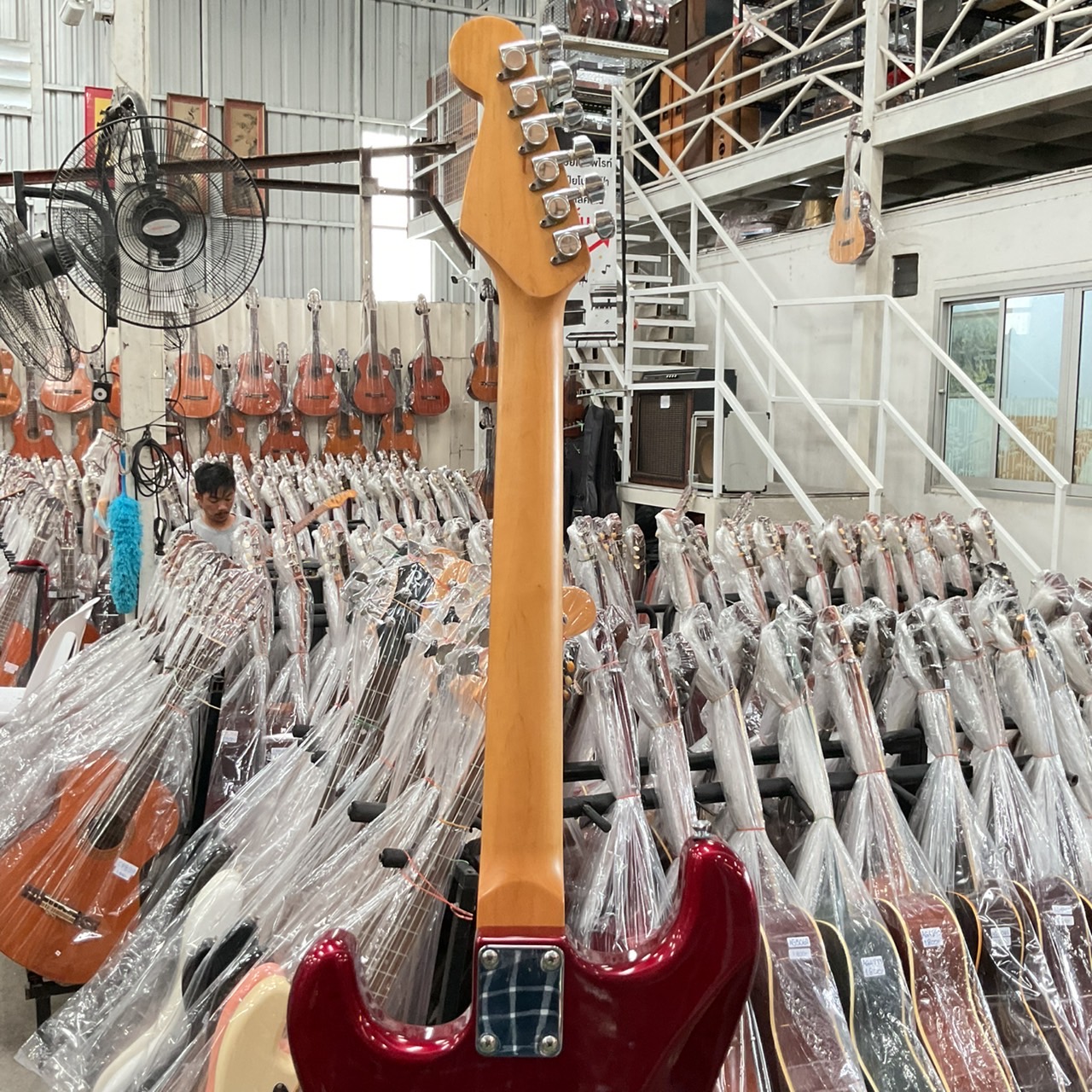 กีต้าร์ไฟฟ้า PHOTOGENIC