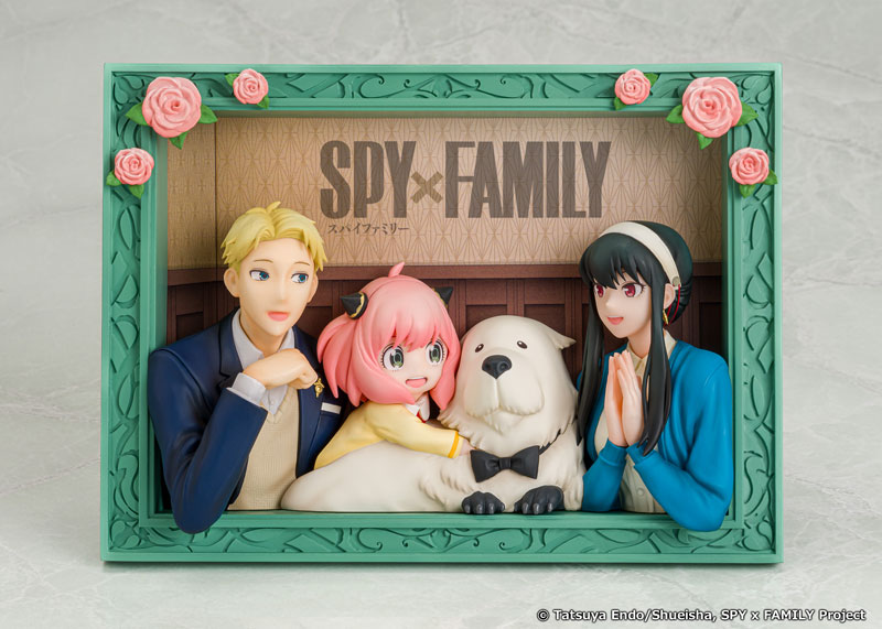 "SPY x FAMILY" Non Articulated Figure "The Forgers"(Pre-order)