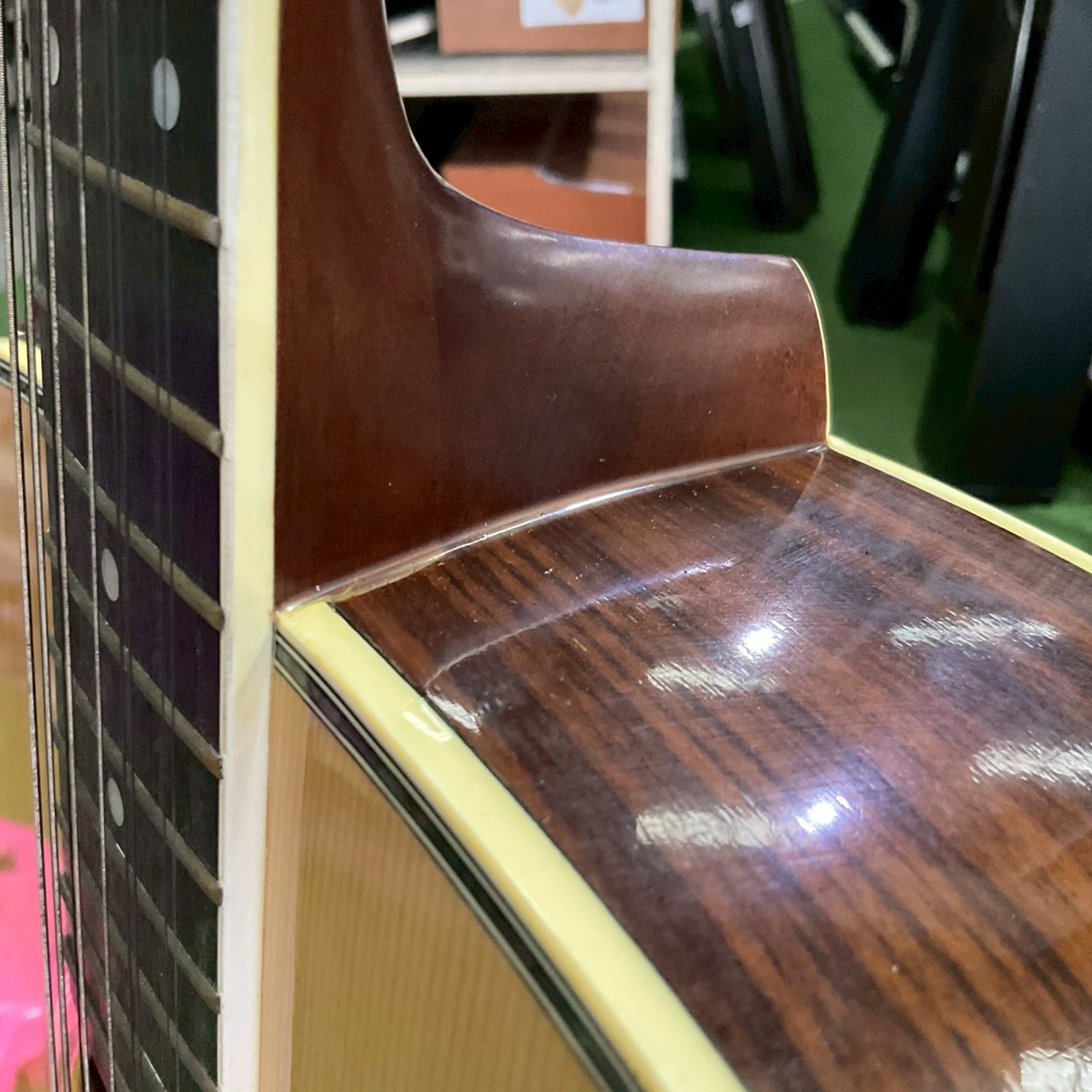 กีต้าร์โปร่ง Morris : B-30 - 12 สาย