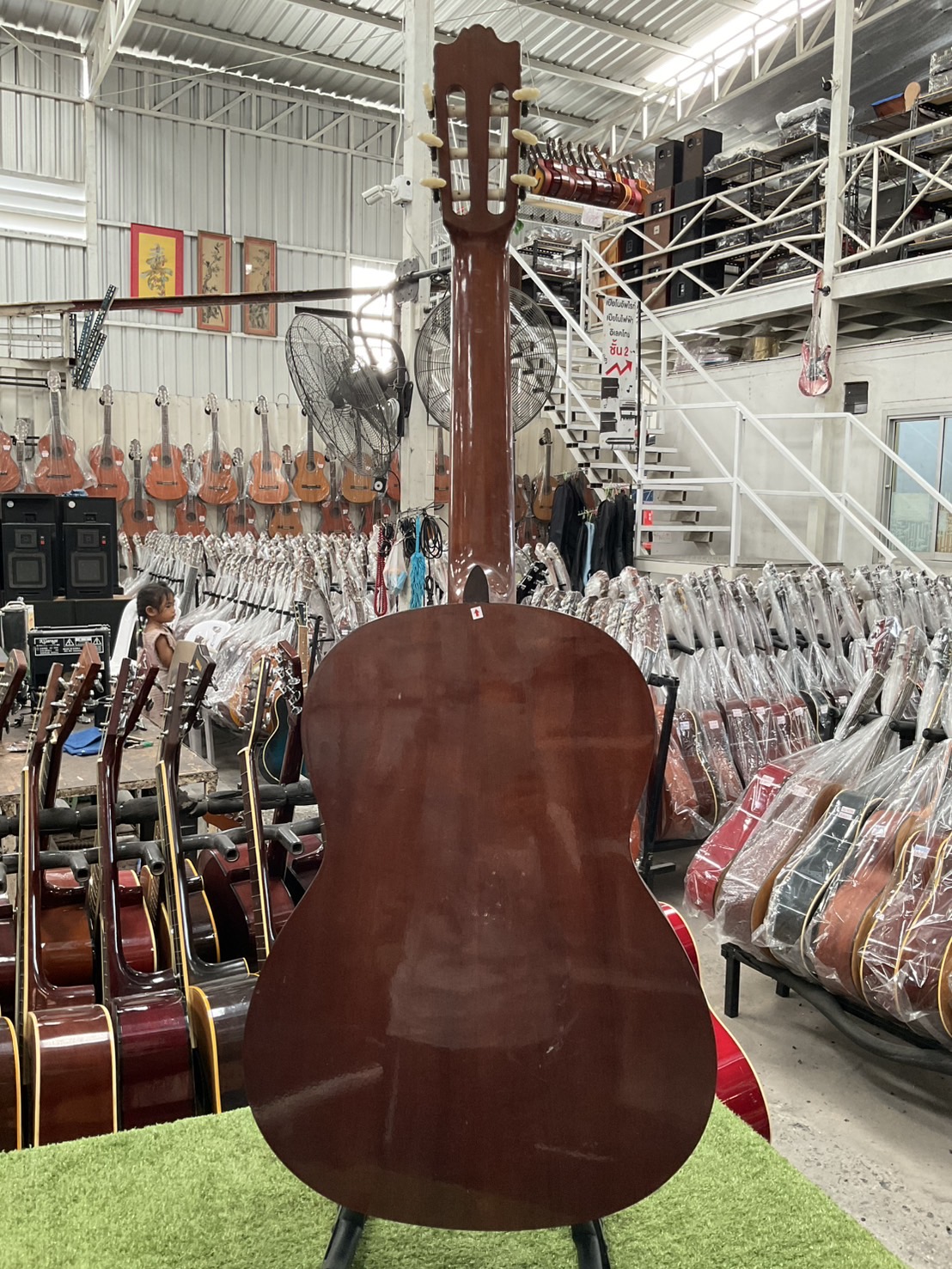 กีต้าร์คลาสสิค YAMAHA : C-200A