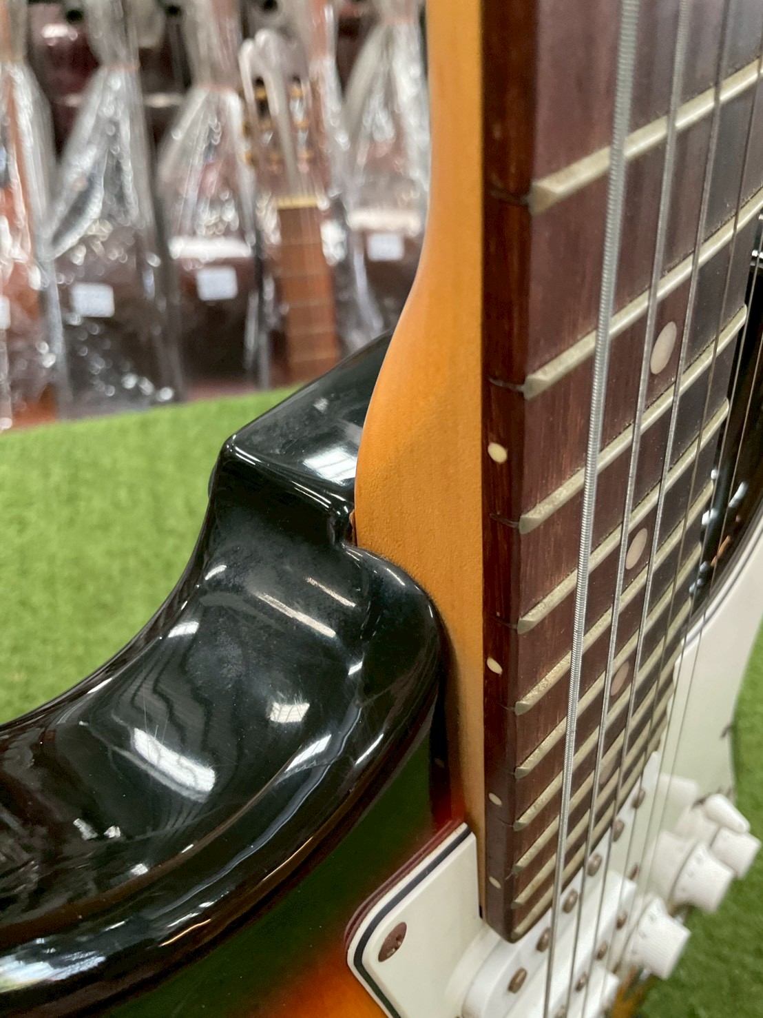 กีต้าร์ไฟฟ้า SELDER