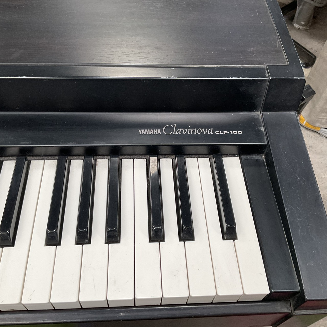 เปียโน YAMAHA : CLP-100 สินค้าไม่พร้อมใช้งาน (ต้องซ่อม)