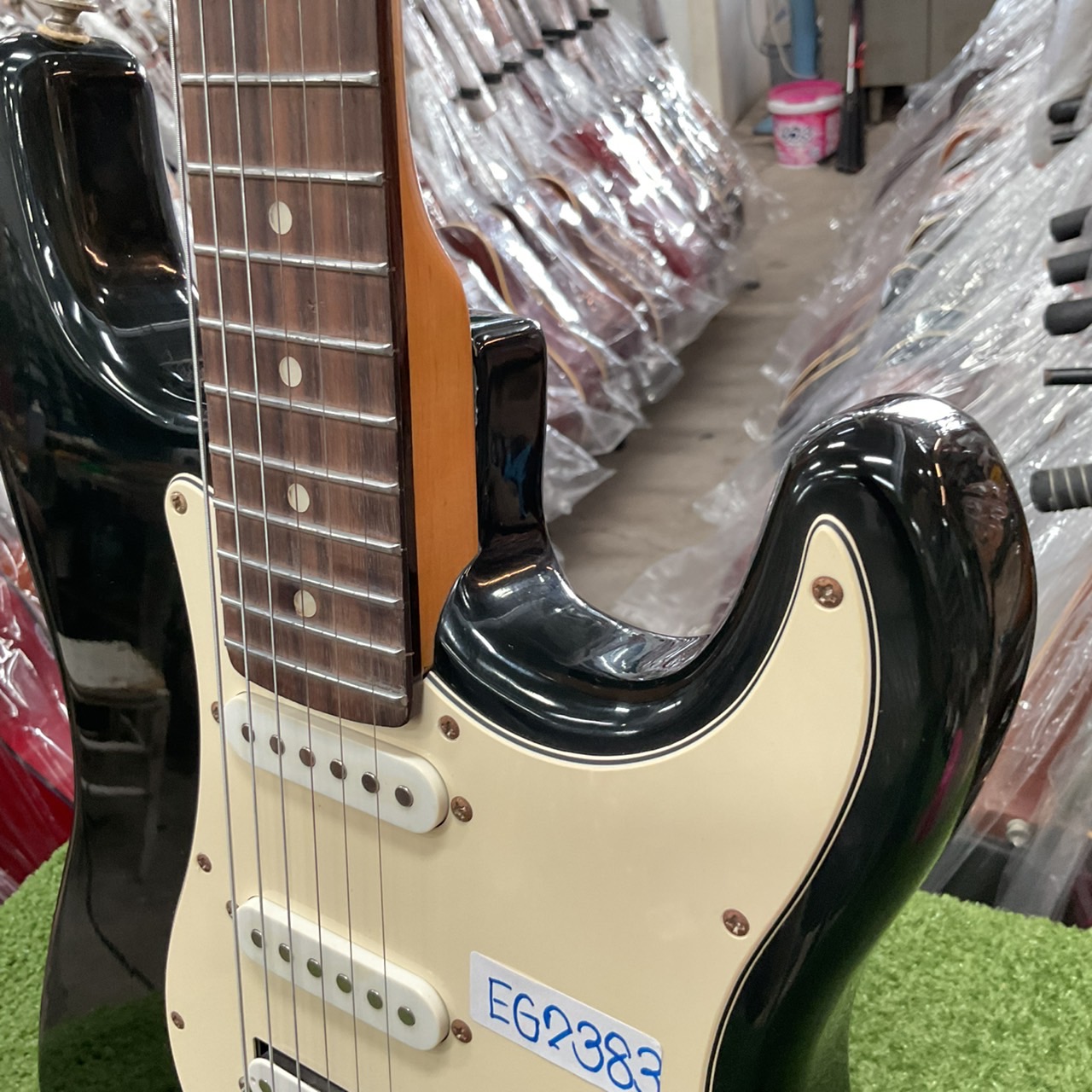 กีต้าร์ไฟฟ้า BUSKER'S