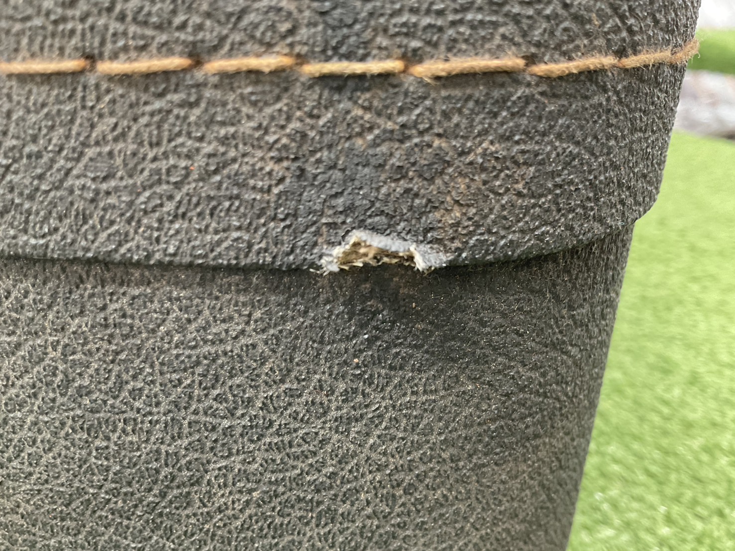 กล่องเคสกีต้าร์โปร่ง