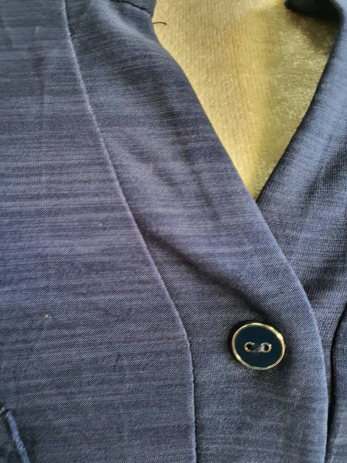FF04837 เสื้อผ้ามือสอง สีกรม แบรนด์ ELIE MCCARTHY อก 45-50 นิ้ว