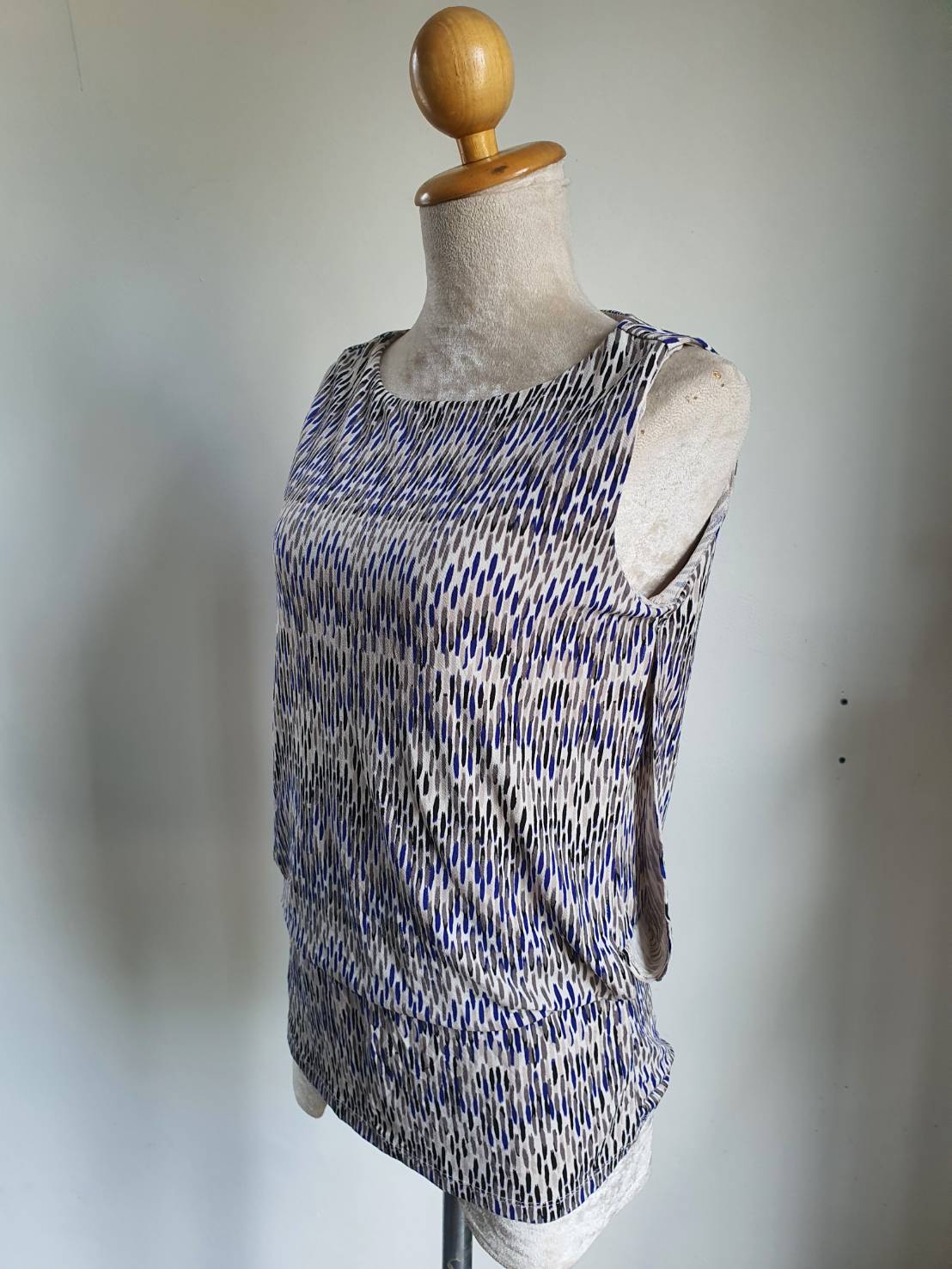 FF05359 เสื้อผ้ามือสอง แบรนด์เนม ANN TAYLOR อก 34-36 นิ้ว