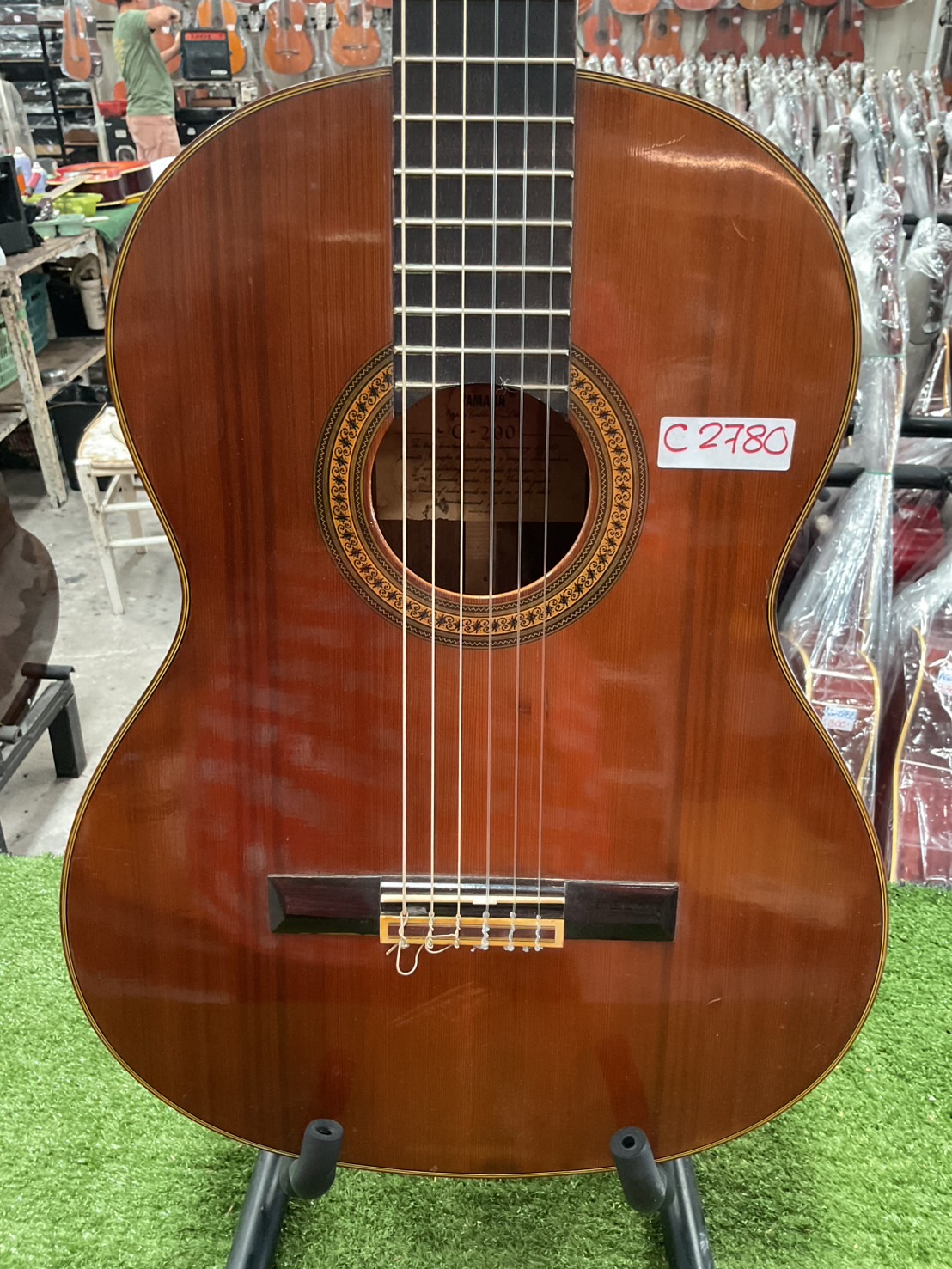 กีต้าร์คลาสสิค YAMAHA : C-200