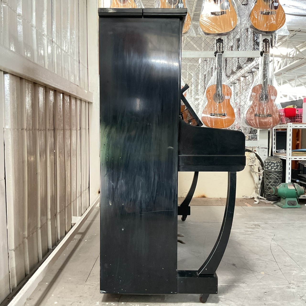 เปียโนอัพไลท์ VICTOR : VZ-20