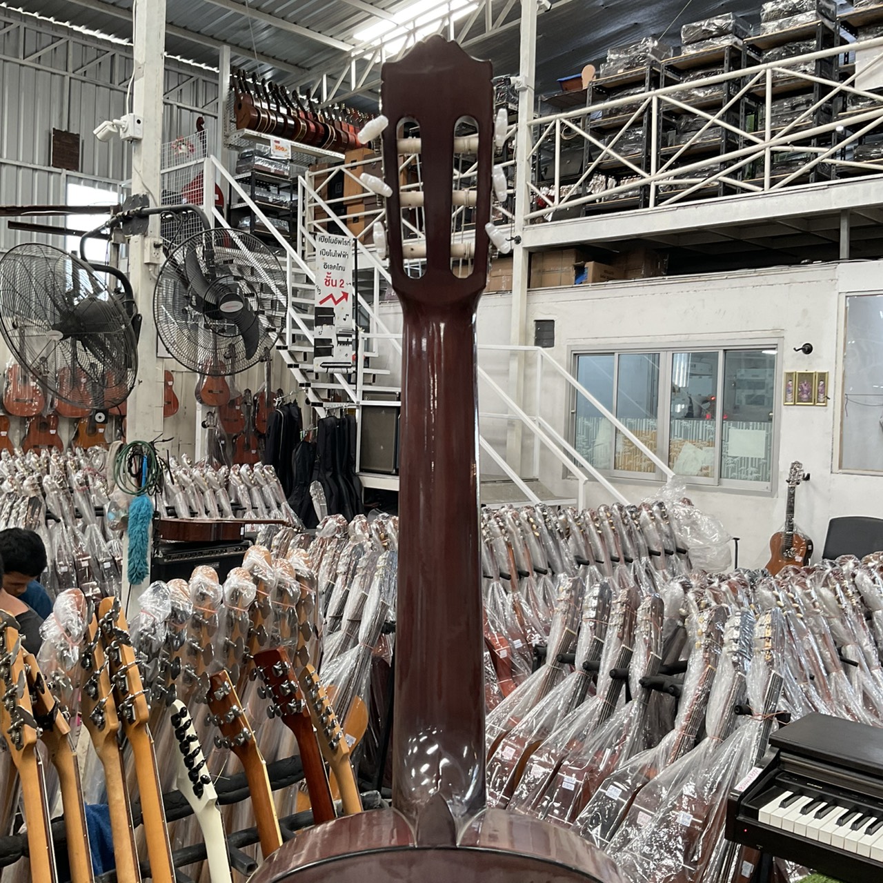 กีต้าร์คลาสสิค YAMAHA : CG-120A