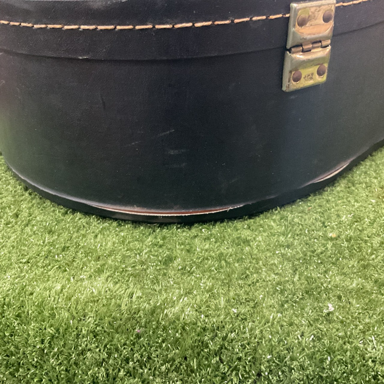 กล่องเคสกีต้าร์โปร่ง