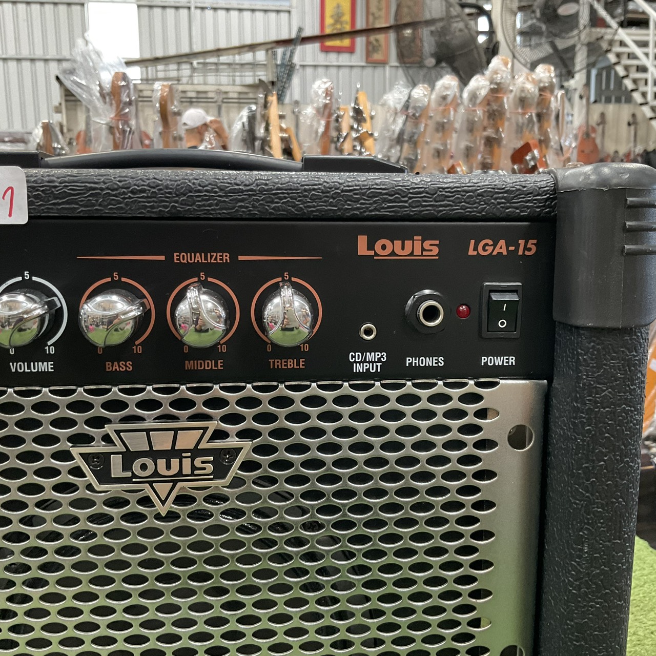 แอมป์กีต้าร์ Louis : LGA-15