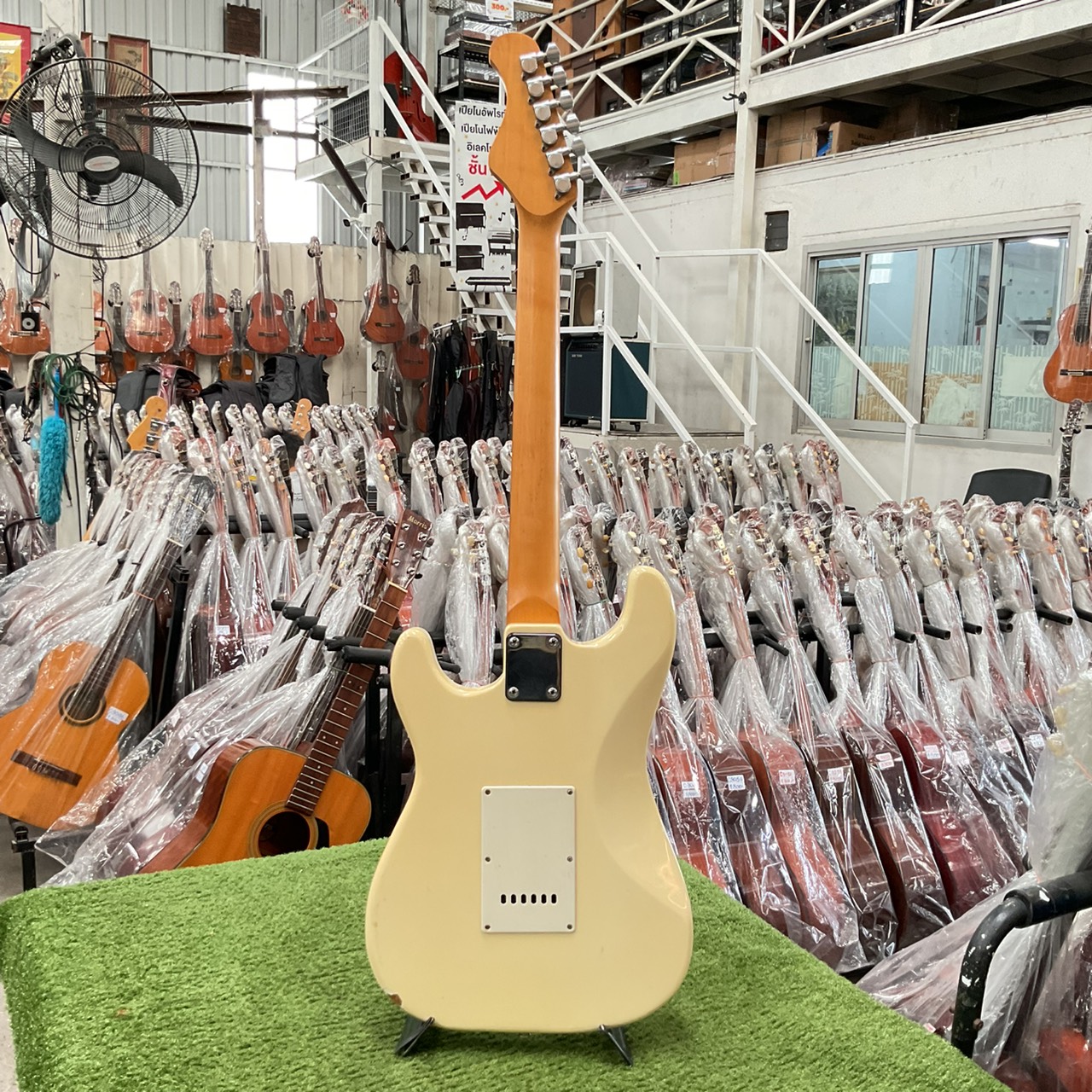 กีต้าร์ไฟฟ้า PlayTech