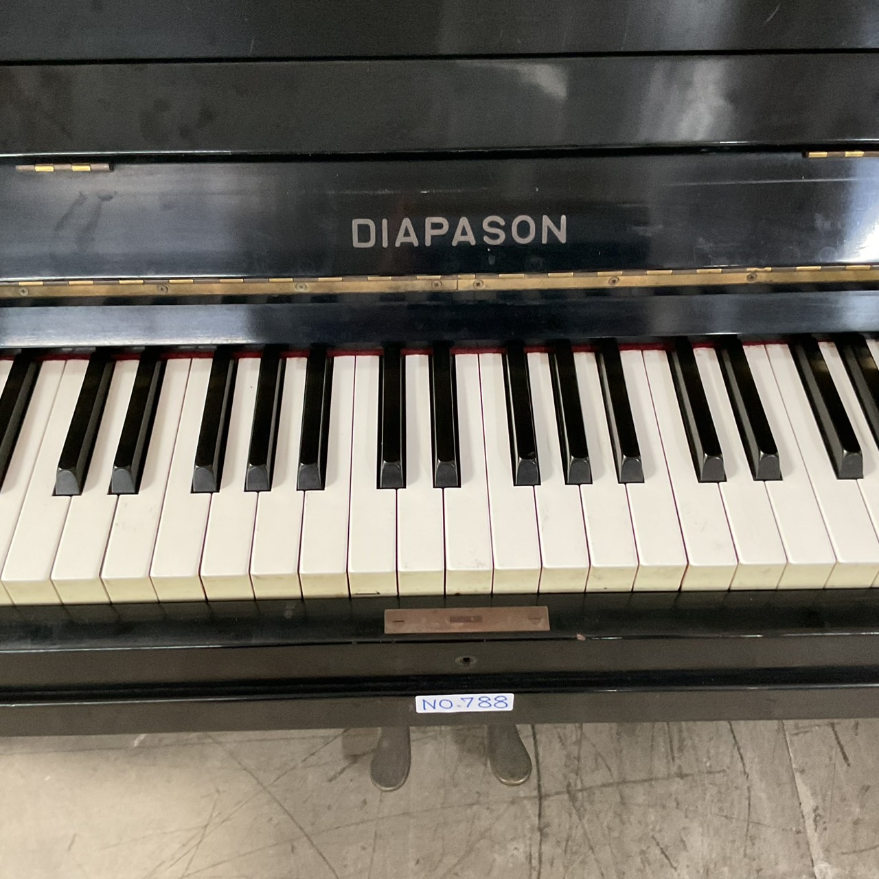 เปียโนอัพไลท์ DIAPASON HAMAMATSU : No.125