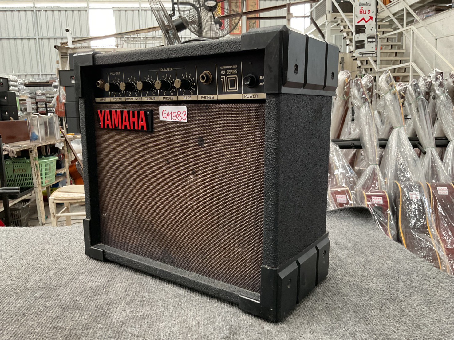 แอมป์กีต้าร์ YAMAHA : VX10