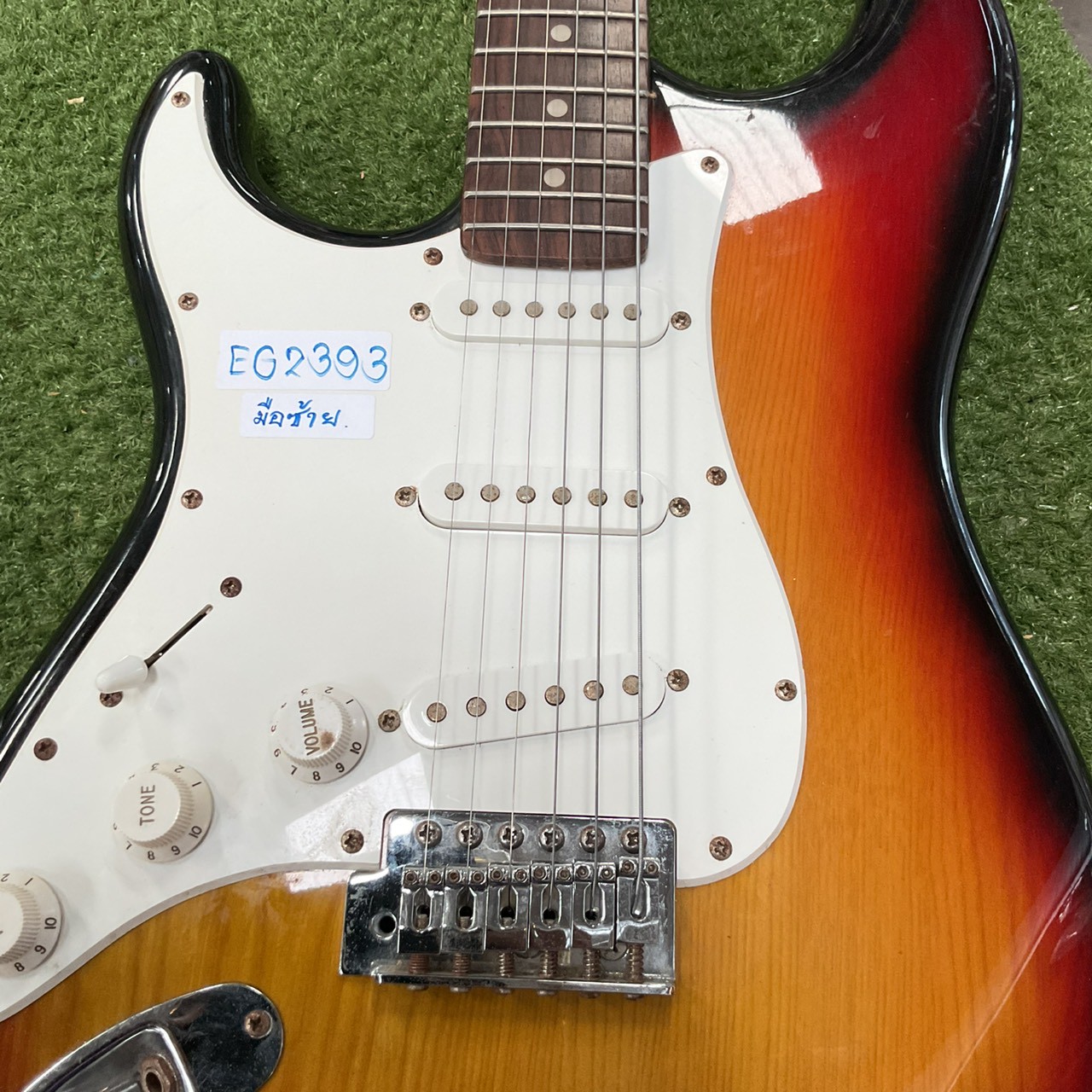 กีต้าร์ไฟฟ้า PLAY TECH (มือซ้าย)