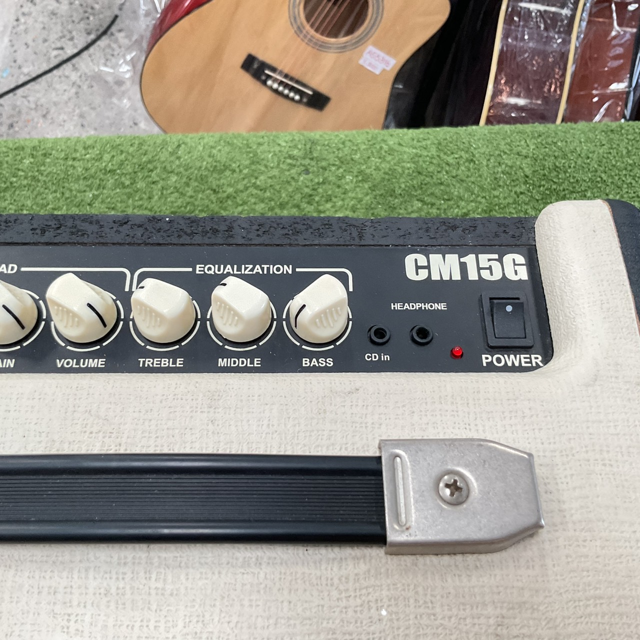 แอมป์กีต้าร์ Cort : CM15G