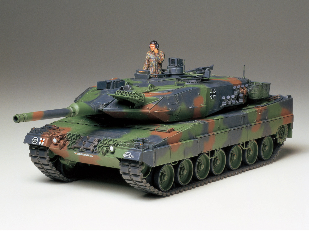 โมเดลรถถังทามิย่า ขนาด 1/35 Tamiya TA35242 Leopard 2 A5 Main Battle Tank