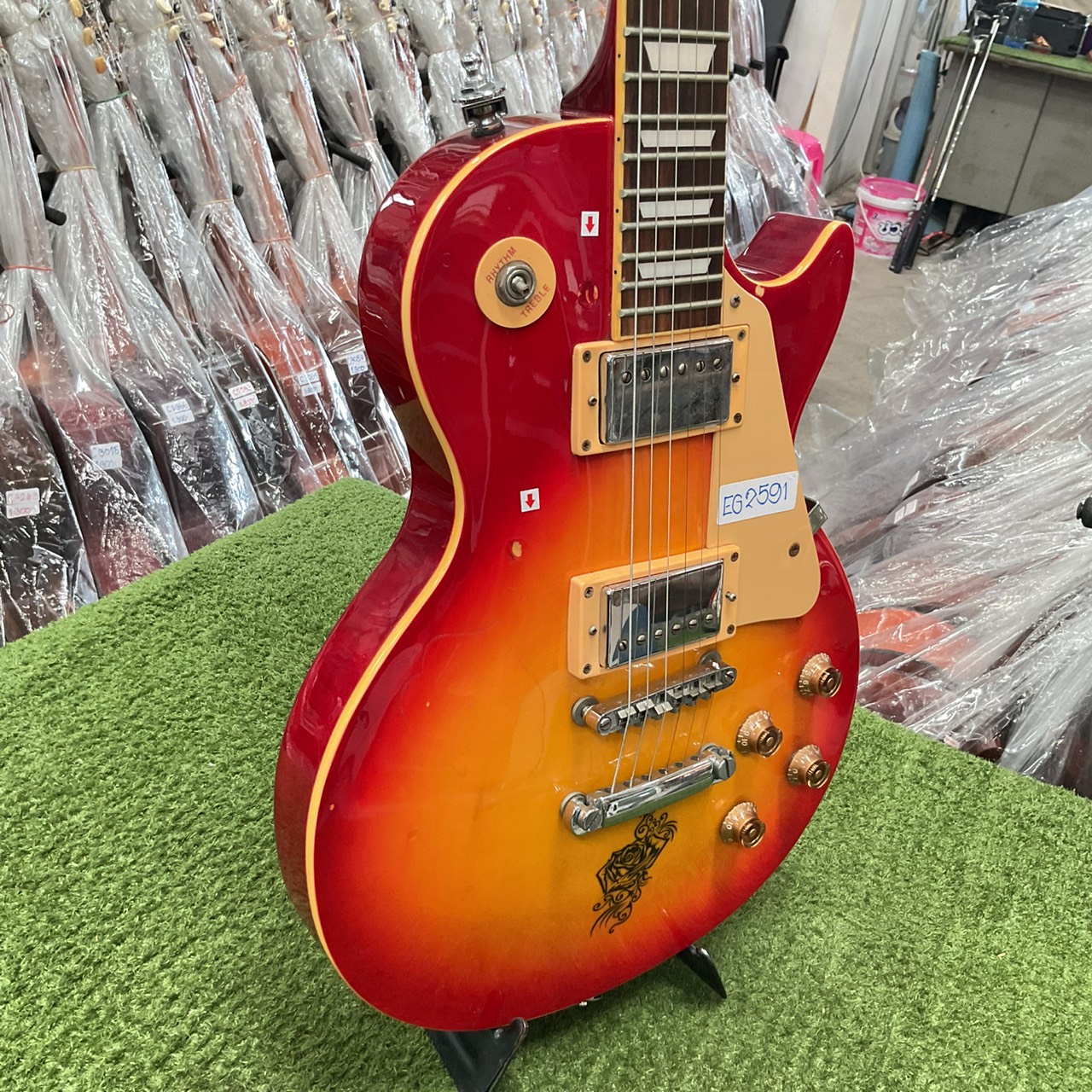 กีต้าร์ไฟฟ้า PhotoGenic