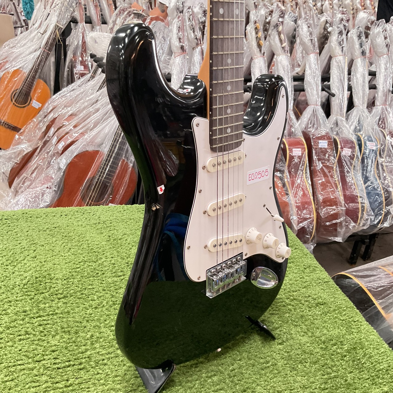 กีต้าร์ไฟฟ้า SELDER