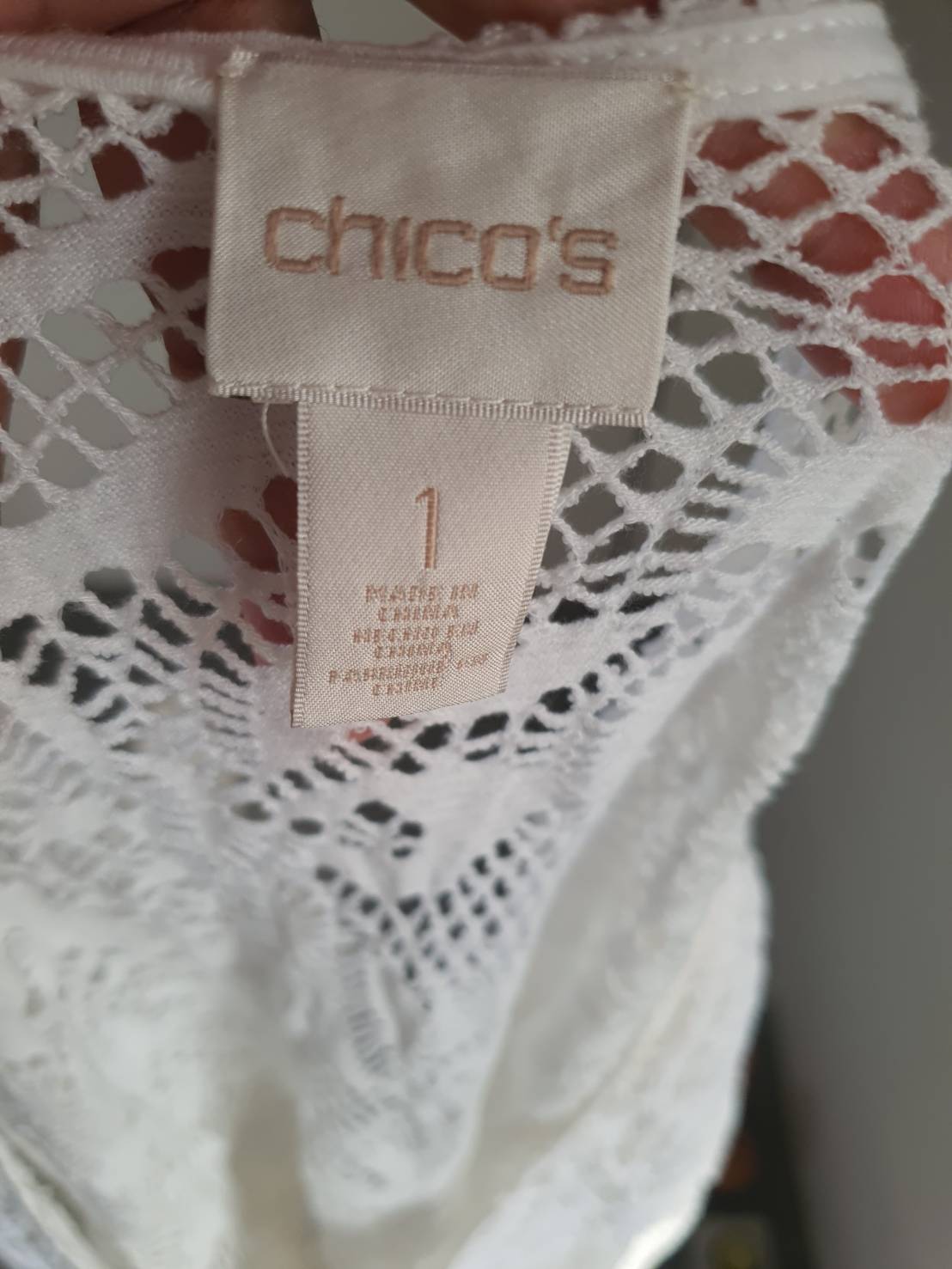 FF05772 เสื้อผ้าถัก สีขาว แบรนด์ Chico's อก 46-52 นิ้ว