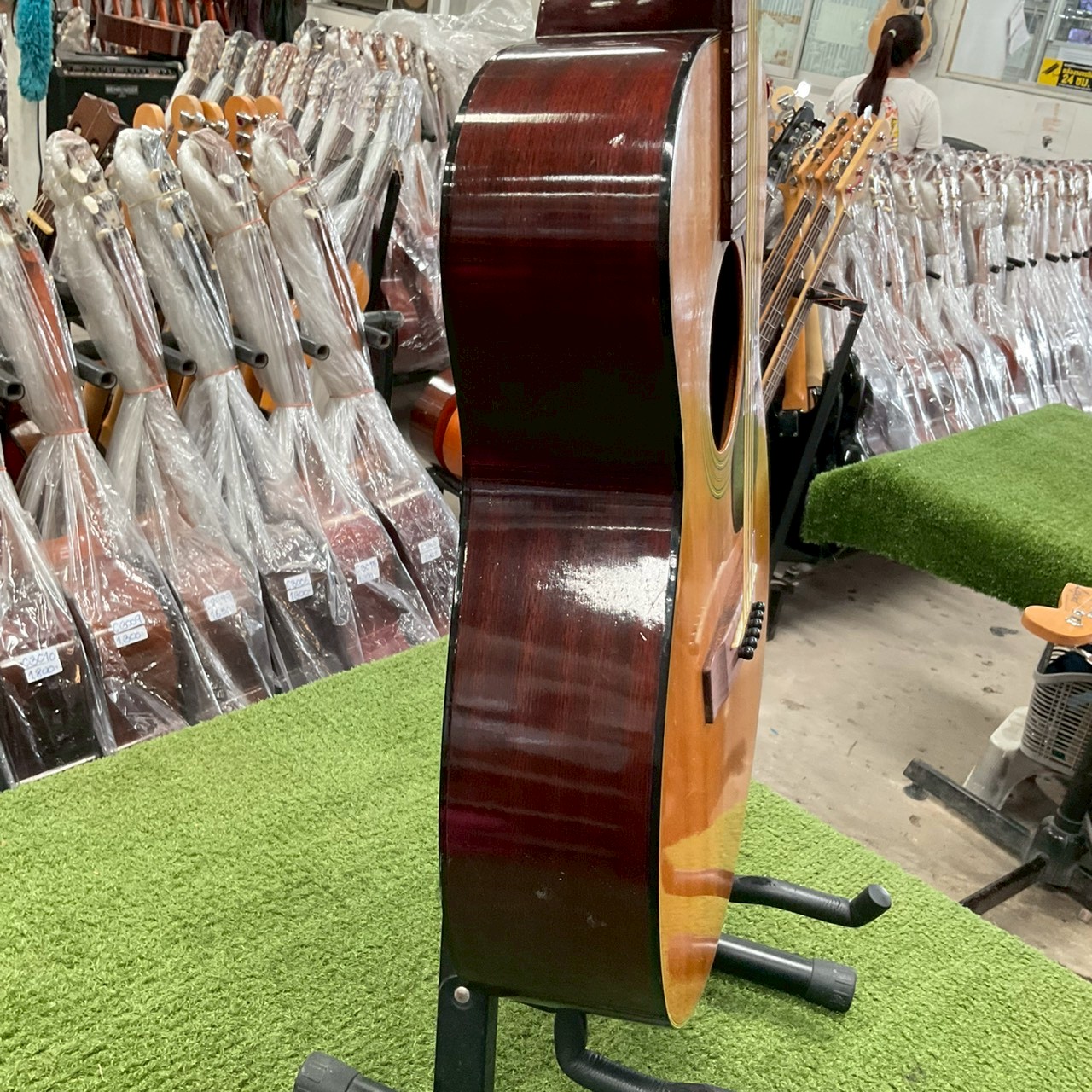 กีต้าร์โปร่ง YAMAHA : FG-130