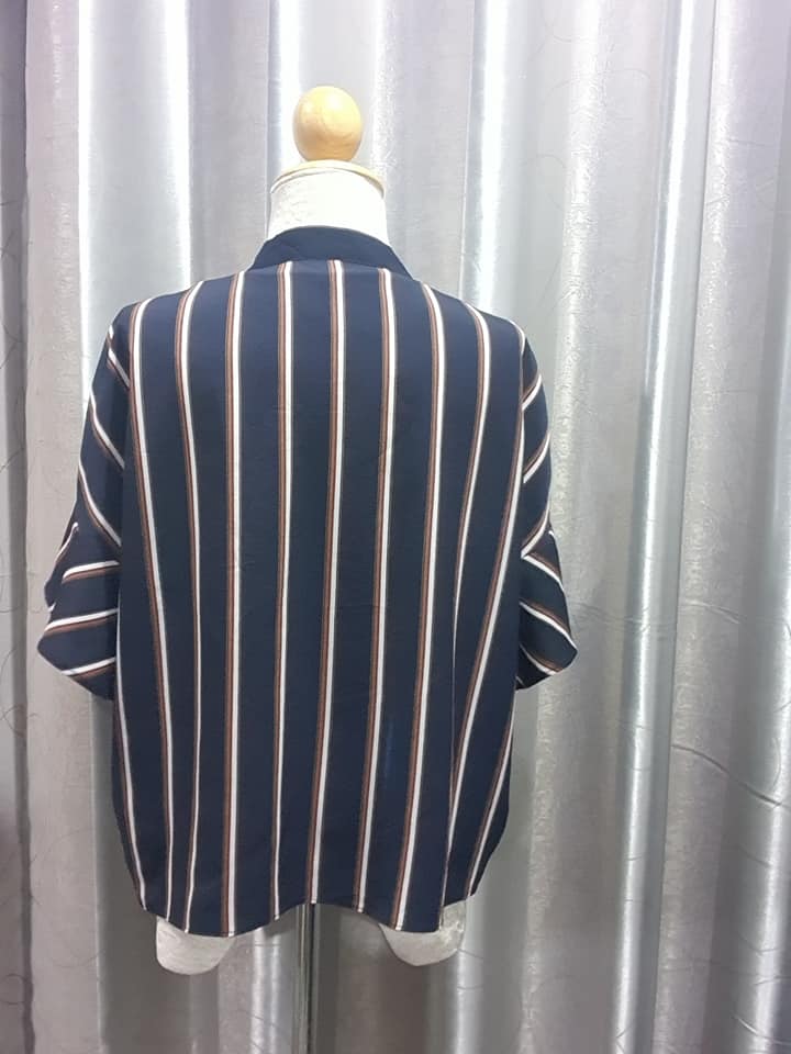 FF01806 เสื้อผ้ามือสอง NOIDARA อก free-44 นิ้ว