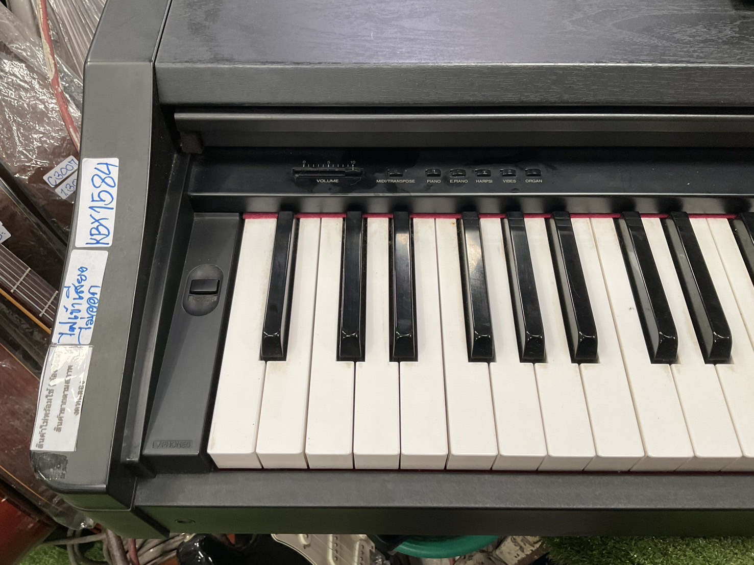 เปียโน KORG : C-16 สินค้าไม่พร้อมใช้งาน (ต้องซ่อม)