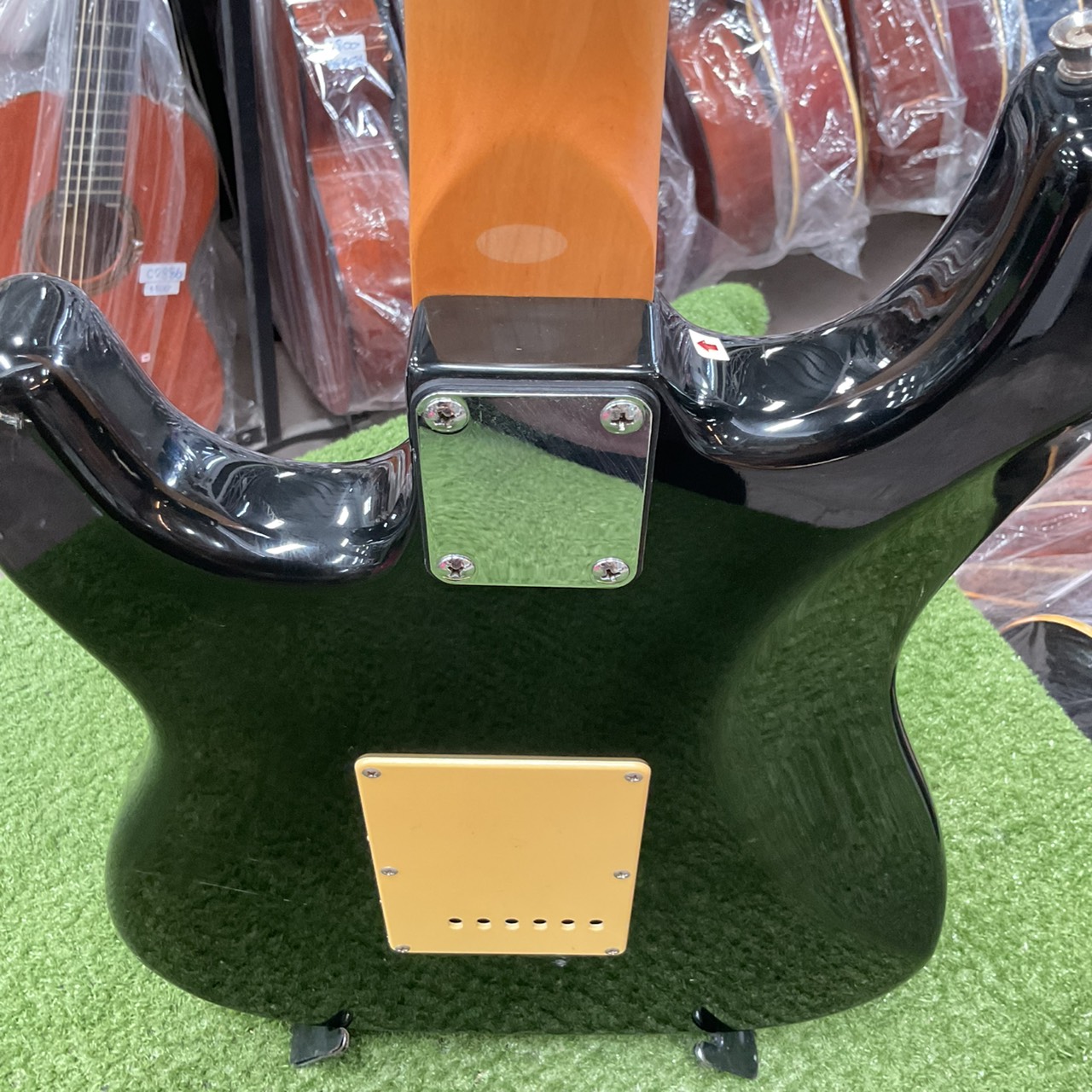 กีต้าร์ไฟฟ้า SELDER