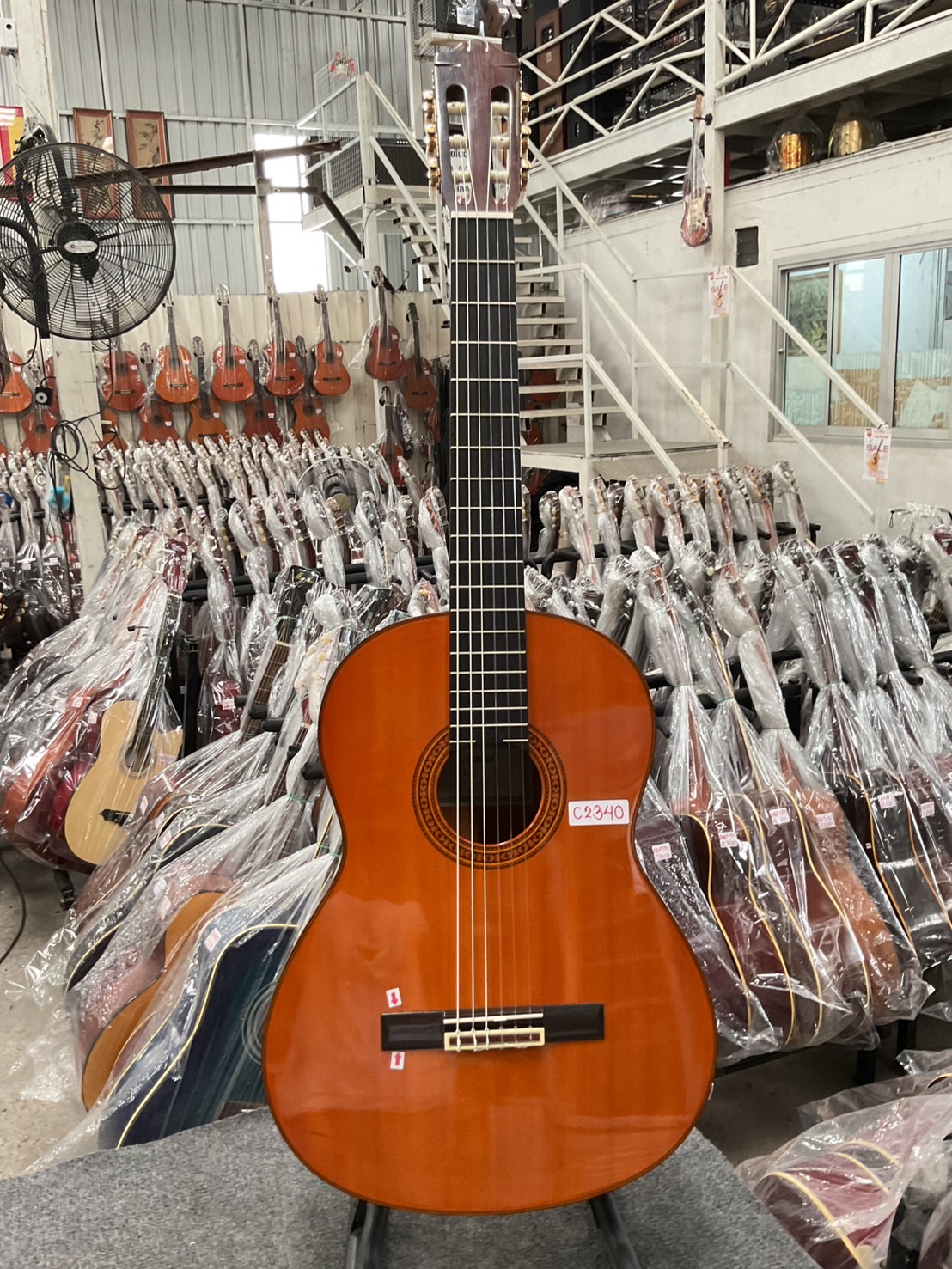 กีต้าร์คลาสสิค YAMAHA : C-325