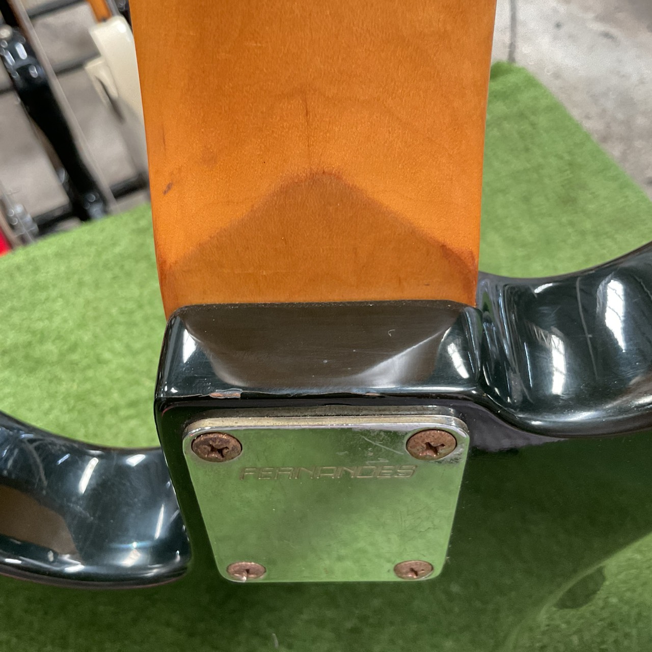 กีต้าร์เบส FERNANDES : LIMITED EDITION