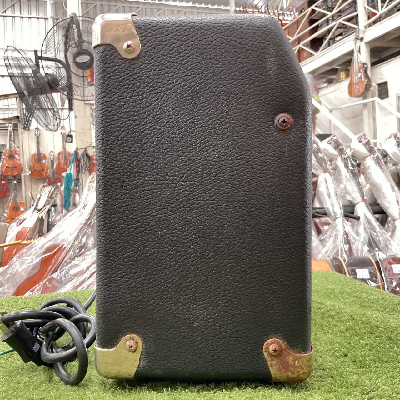 แอมป์กีต้าร์ Fender : PR241 (Bullet -Amp)