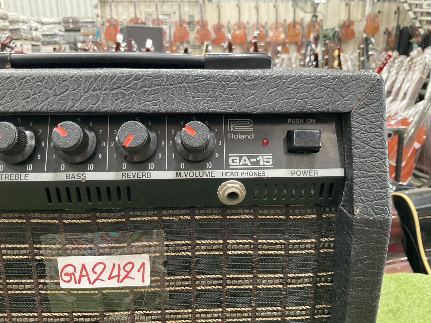 แอมป์กีต้าร์ Roland : GA-15