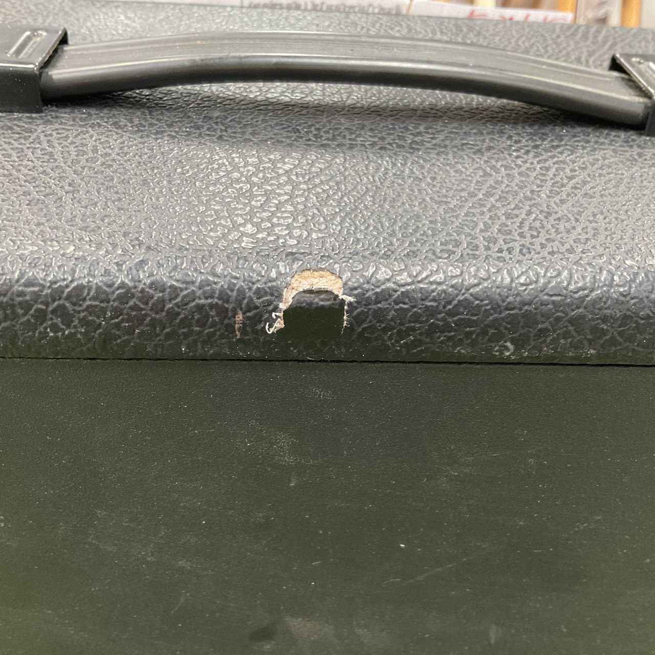 แอมป์เบส FERNANDES : FS-10B สินค้าไม่พร้อมใช้งาน (ต้องซ่อม)