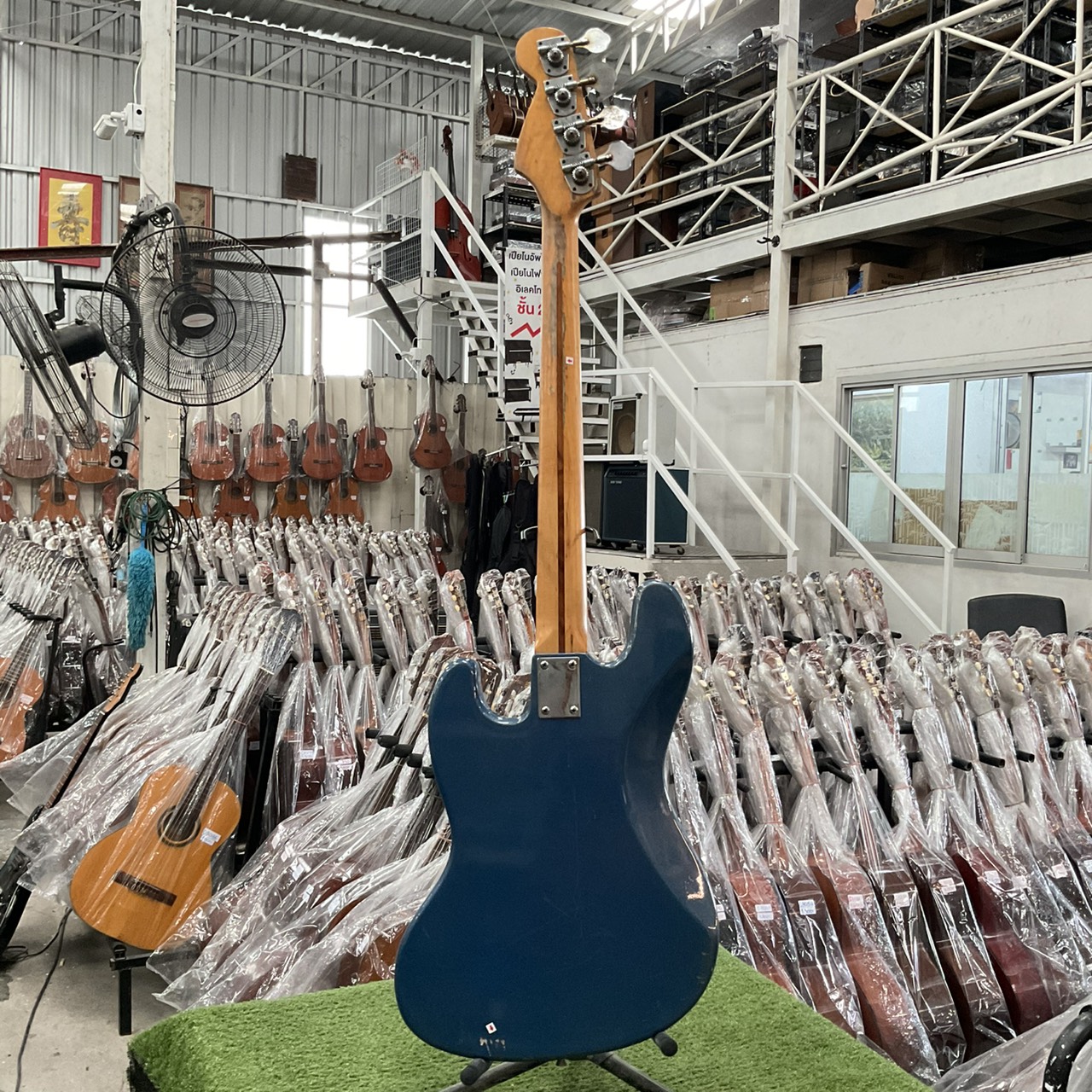 กีต้าร์เบส JAGARD