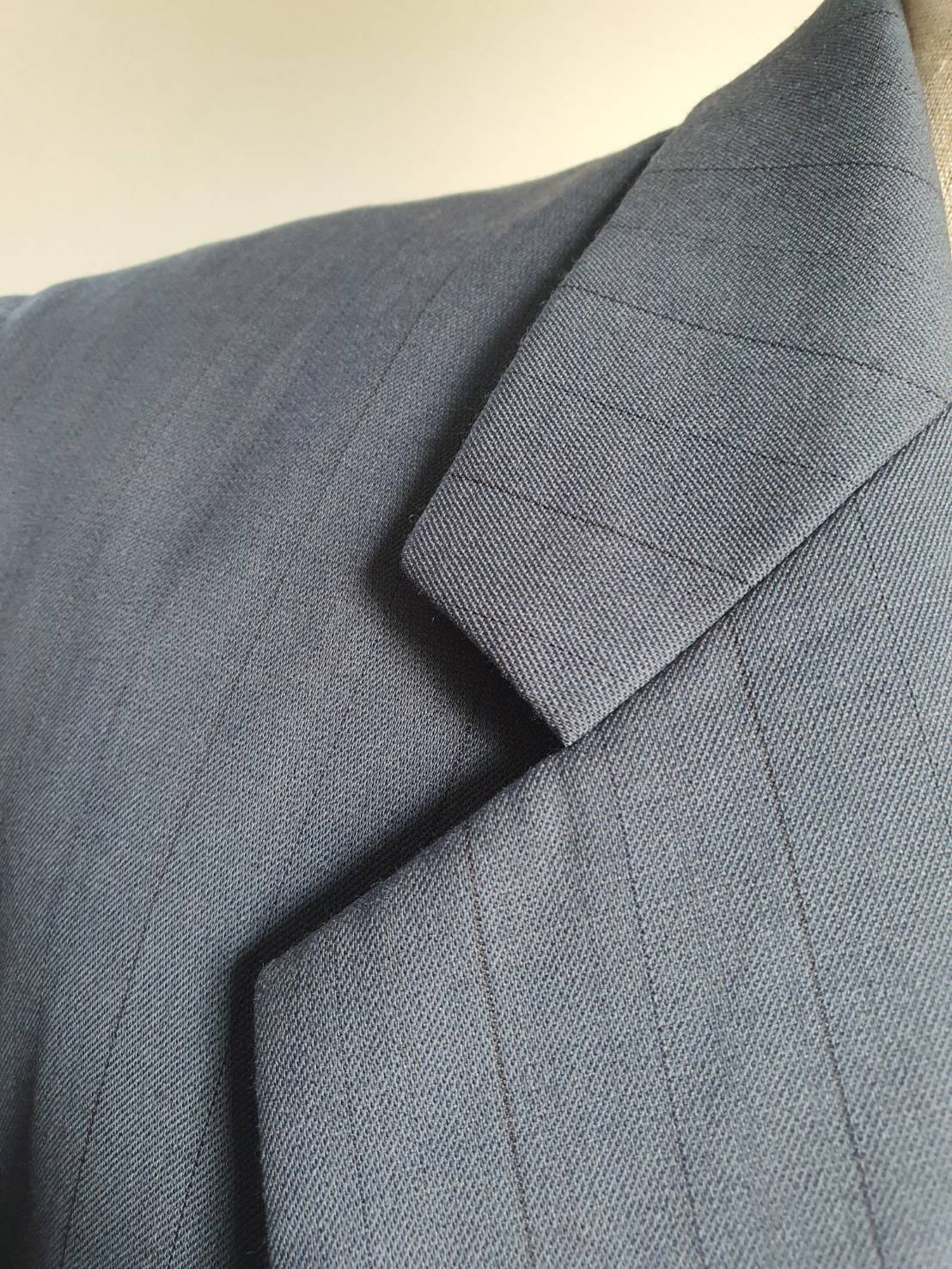 SUIT-B0001 เสื้อสูท มือสอง แบรนด์ สีเทาอมฟ้าคราม อก 40 นิ้ว