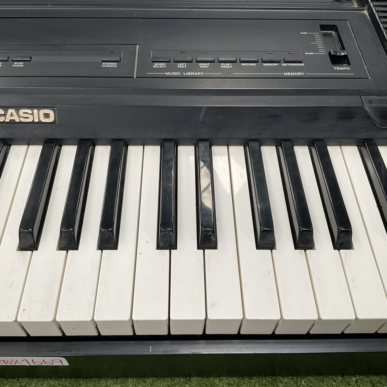 เปียโน CASIO : CDP-3000A สินค้าไม่พร้อมใช้งาน (ต้องซ่อม)