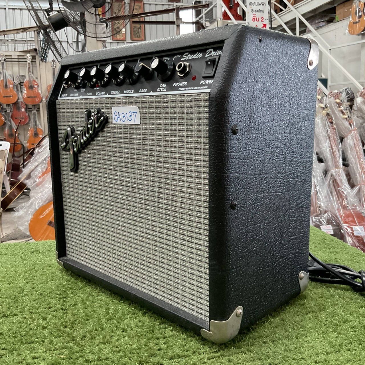 แอมป์กีต้าร์ Fender : SD-15