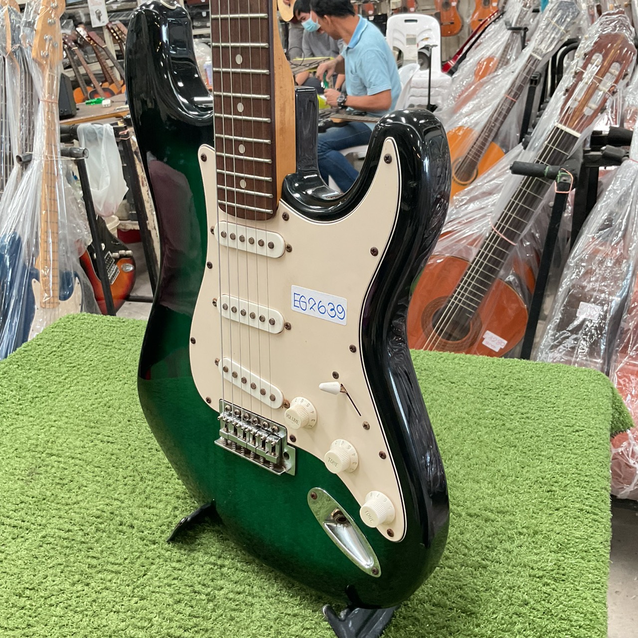 กีต้าร์ไฟฟ้า SELDER