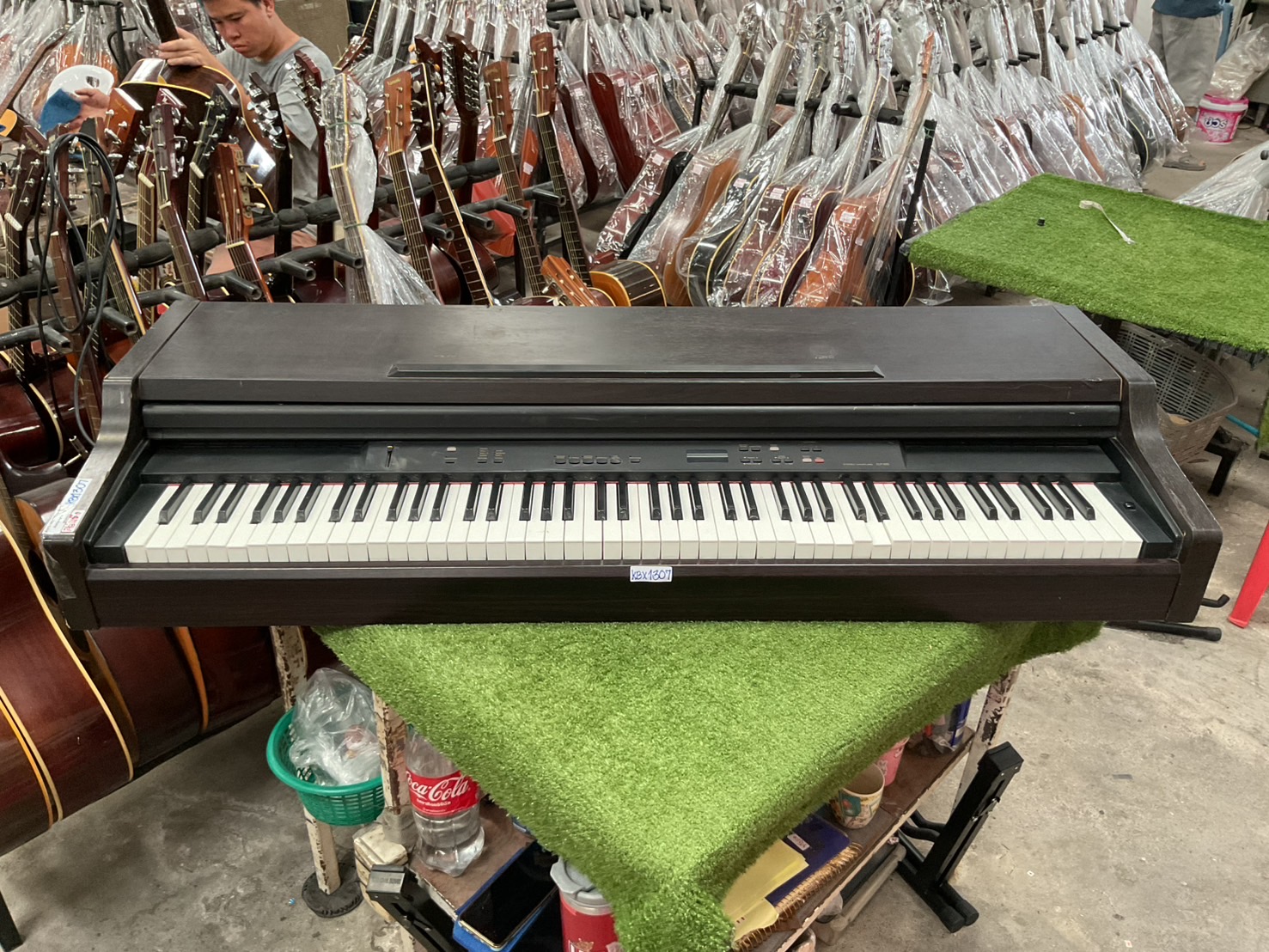 เปียโน YAMAHA : Clavinova CLP-820 สินค้าไม่พร้อมใช้งาน (ต้องซ่อม)