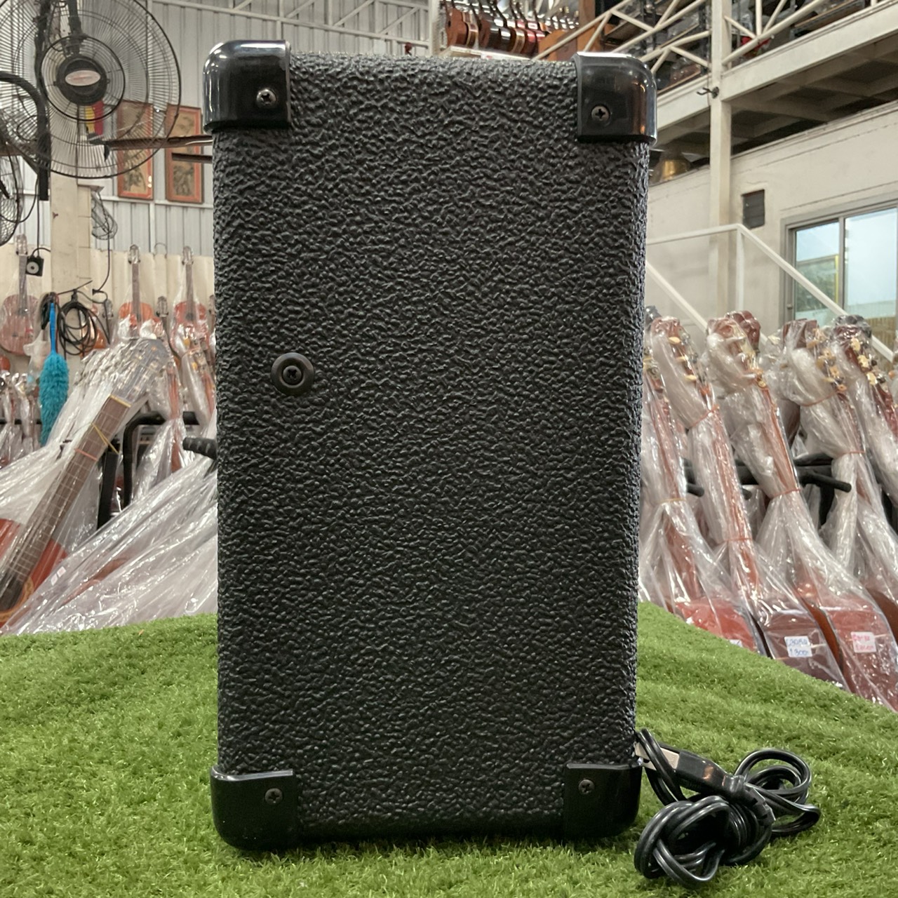 แอมป์เบส B.C.Rich : Bass Boy