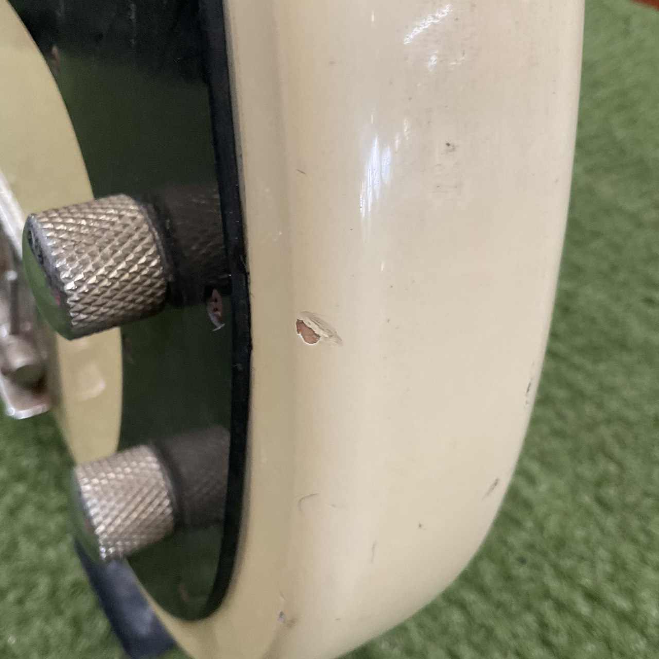 กีต้าร์เบส Birth สินค้าไม่พร้อมใช้งาน (ต้องซ่อม)