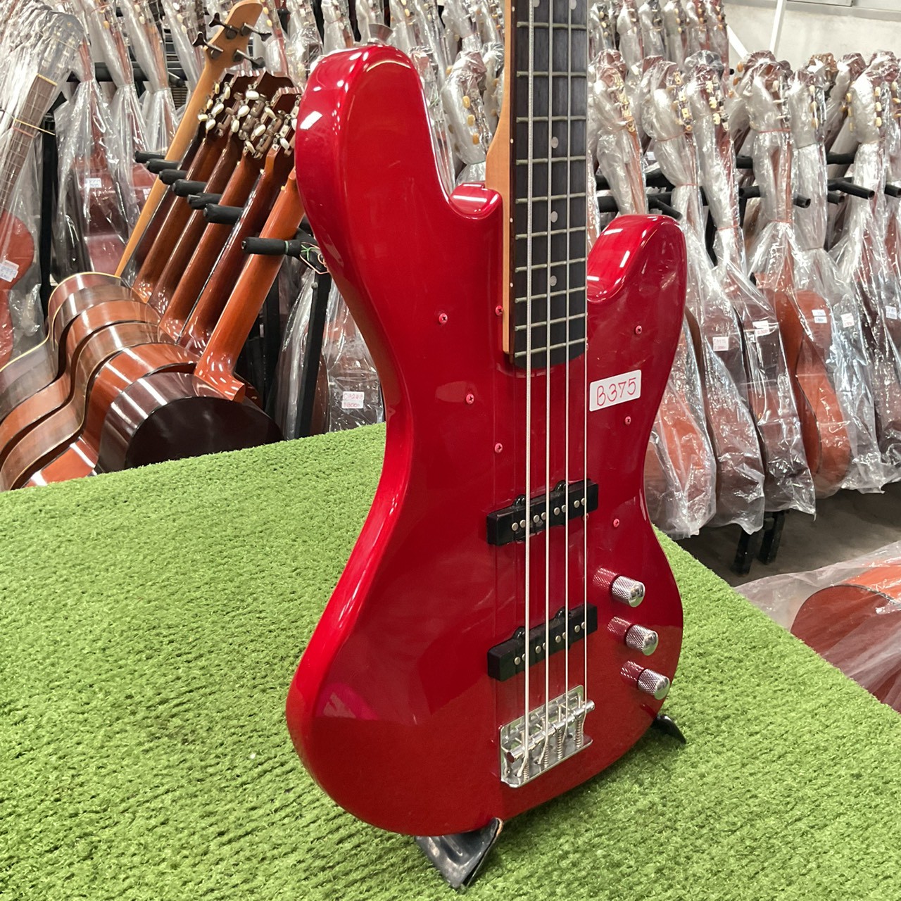 กีต้าร์เบส PlayTech