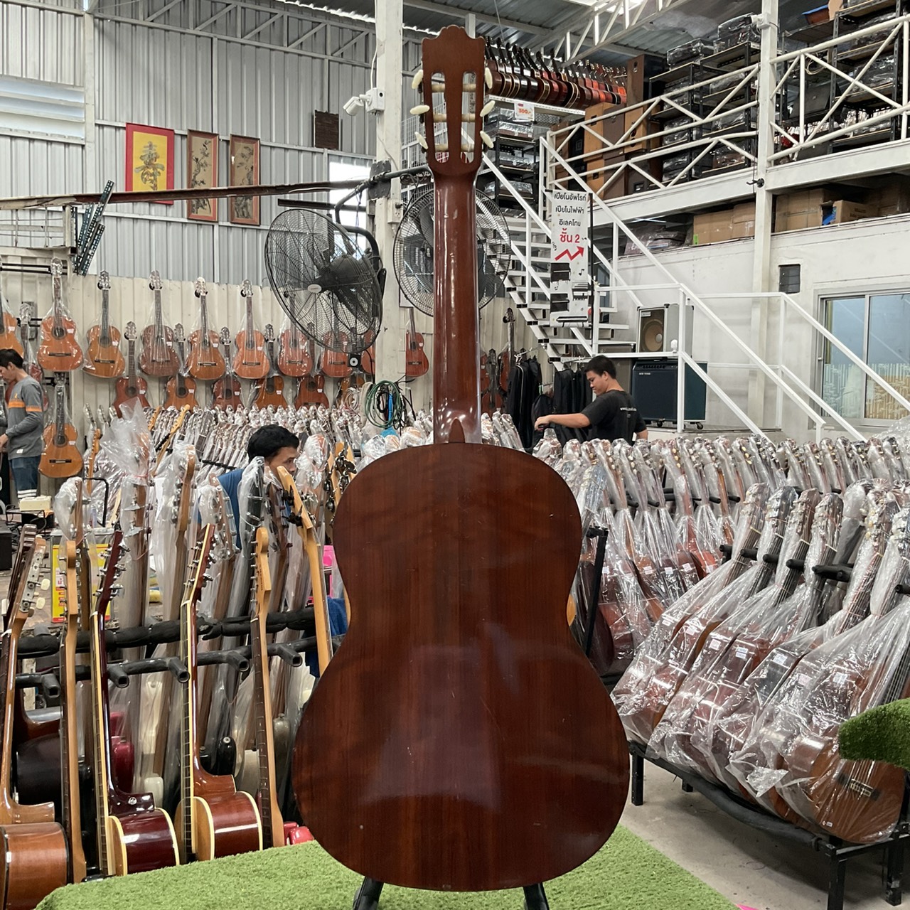 กีต้าร์คลาสสิค YAMAHA : C-180