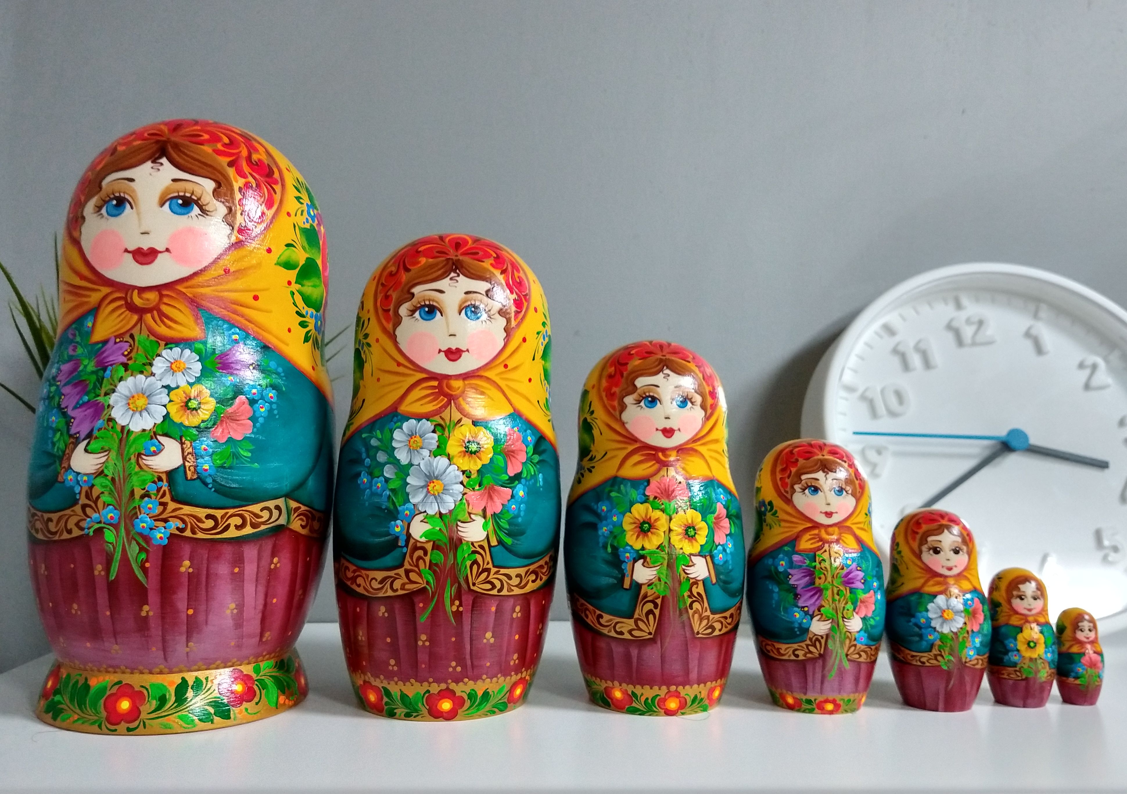ตุ๊กตาแม่ลูกดกรัสเซีย (Matryoshka) - Premium Dolls "From Russia With Love Colorful 7 Dolls"