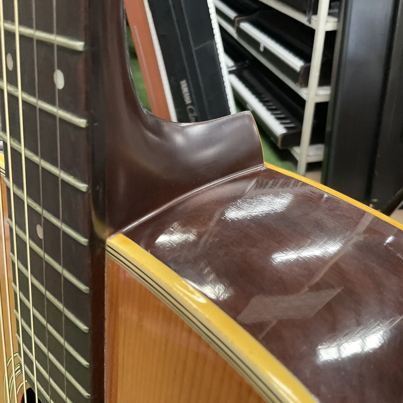 กีต้าร์โปร่ง Three S : W-150