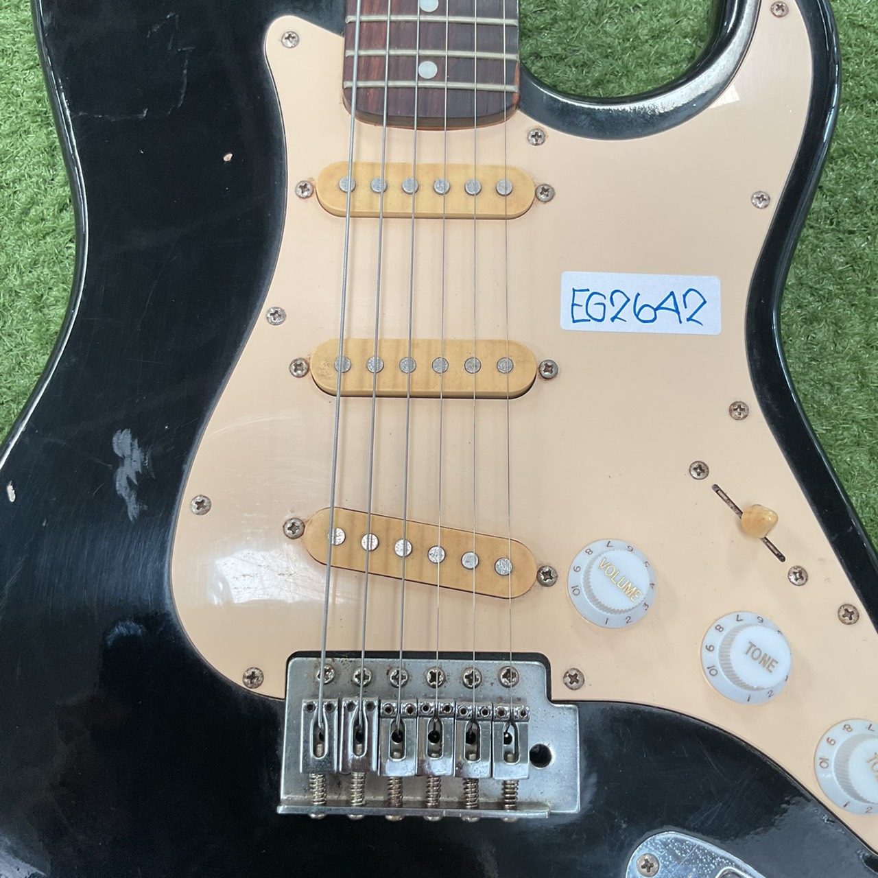 กีต้าร์ไฟฟ้า Maison