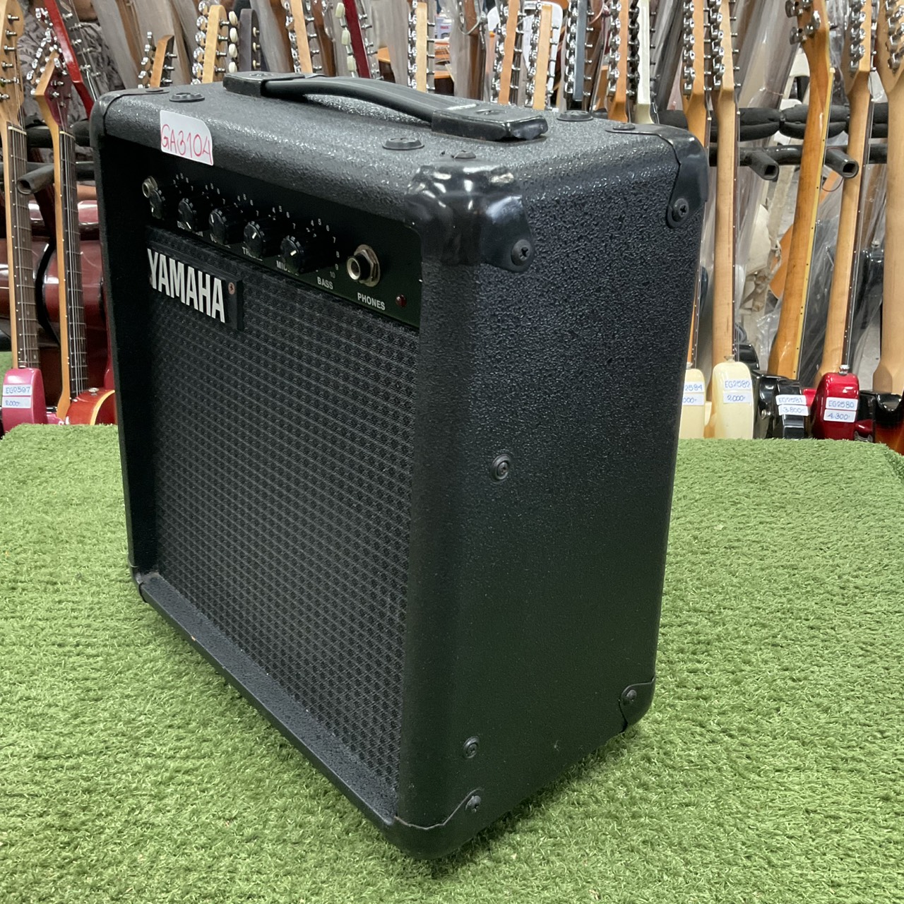 แอมป์กีต้าร์ YAMAHA : HY-10G III