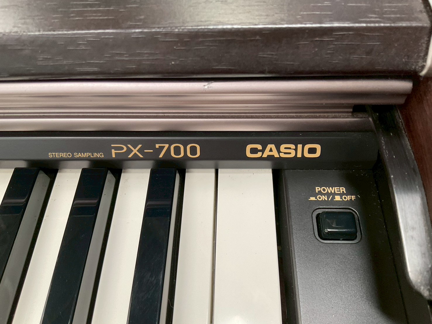 เปียโน CASIO : PX-700 สินค้าไม่พร้อมใช้งาน (ต้องซ่อม)