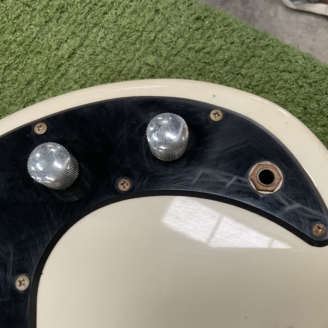 กีต้าร์เบส Edgar