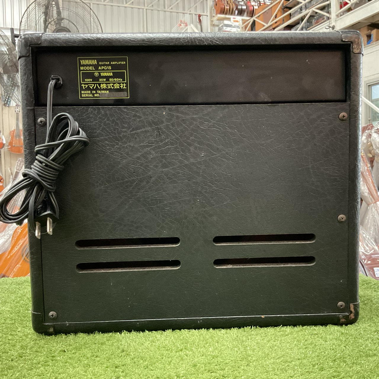 แอมป์กีต้าร์ YAMAHA : APG15